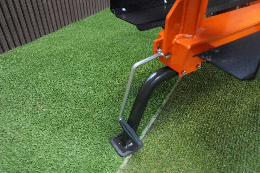 Rock Machinery Venom Li9 – 9 Ton Lithium-Ion Log Splitter