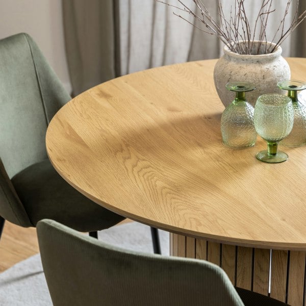 Furniture To Go Yale Dining Table in Oak