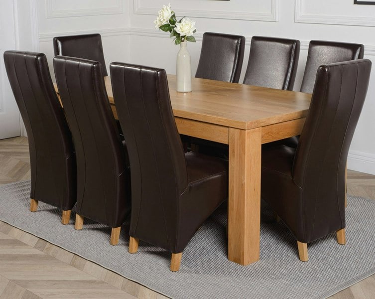 That's Furniture Dakota Large Oak Dining Table with Lola Leather Chairs