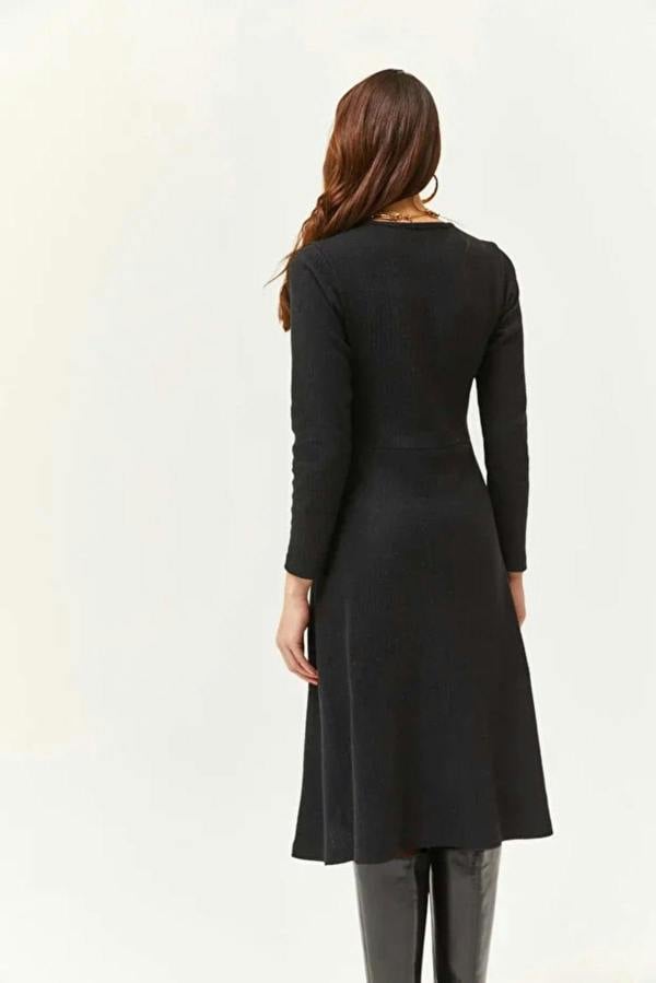 Hoxton Gal Double-Breasted Midi A-Line Dress with Button Details