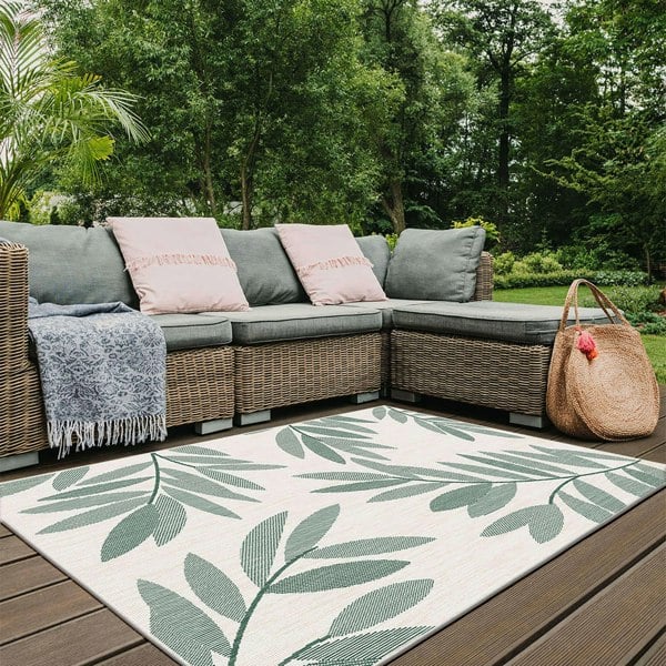 Trailing Leaves Design Reversible Outdoor Rug in Green & Brown