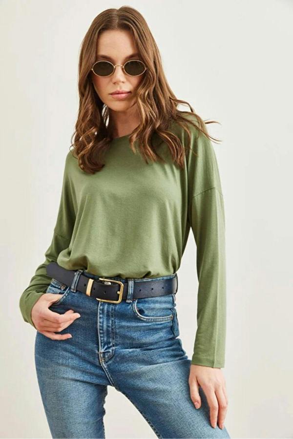 Hoxton Gal Crew Neck Draped Batwing Viscose Blouse