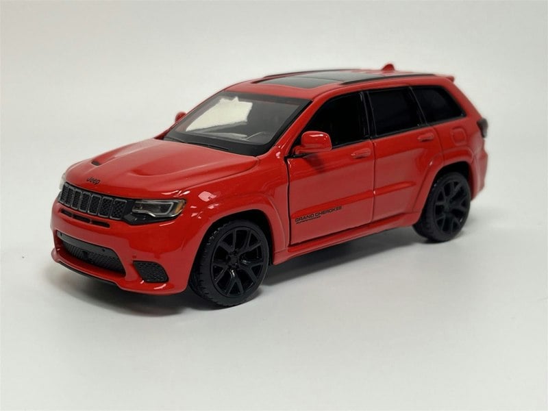 Tayumo Jeep Grand Cherokee Pull Back & Go Red LHD 1:36 Scale Tayumo 36170212