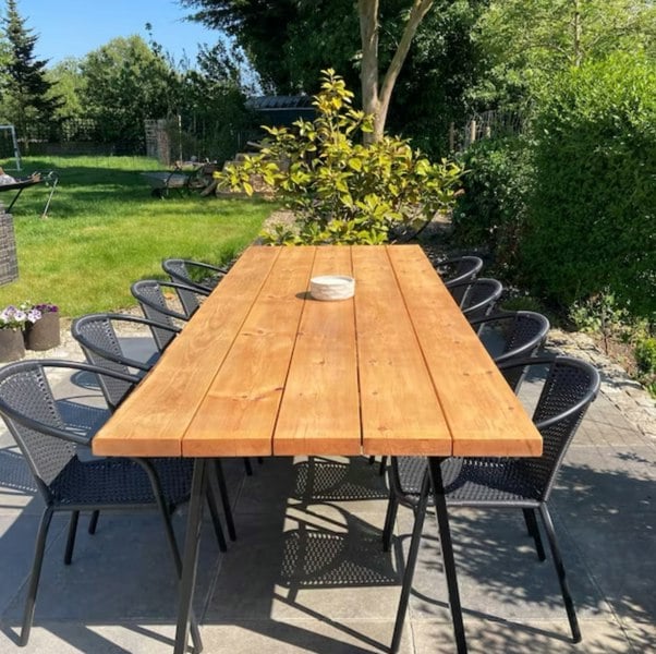 The Bespoke Carpentry Co Reclaimed Outdoor Dining Table (2")