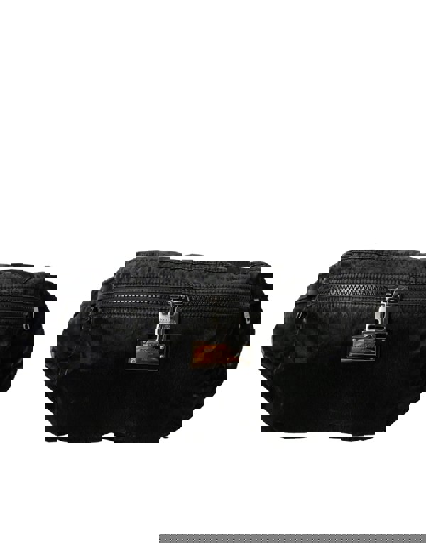 178063649.jpg