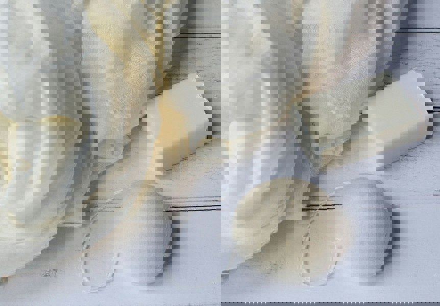 Antonia York Konjac Sponge and Bamboo Cloth Gift Box Facial Care Cleansing and Exfoliation