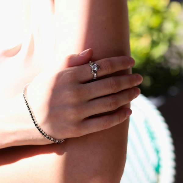 Spero London Sterling Silver Clear Claddagh Ring