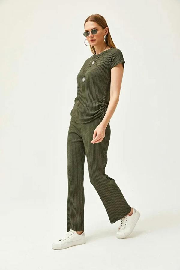 Hoxton Gal 2-Piece Set – Side-Ruched Blouse and Palazzo Pants