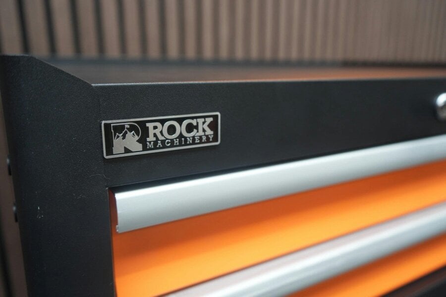 Rock Machinery Rock RT-075 28" Steel Tool Chest with cabinet