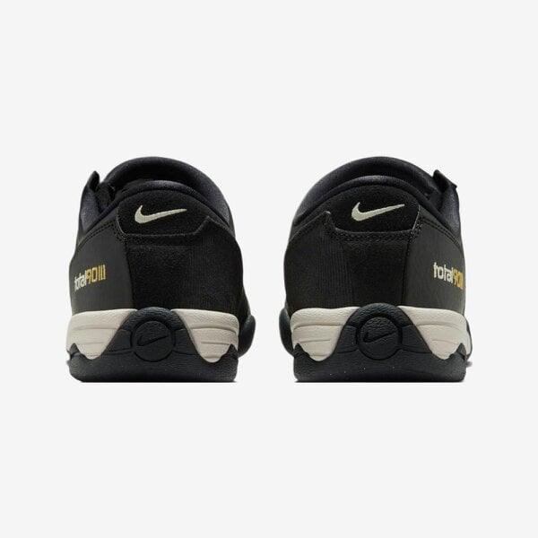 Nike IO2083-010 Sneakers   in  Black