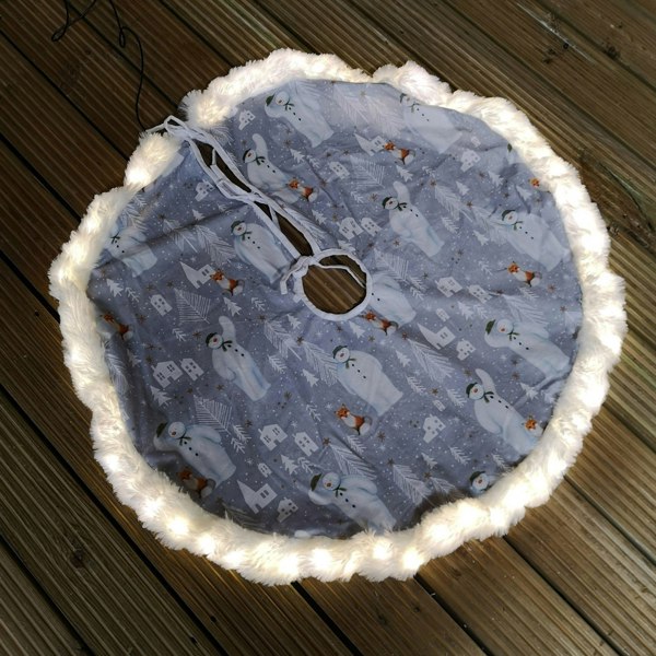 Samuel Alexander 90cm The Snowman™ USB LED Fabric Christmas Tree Skirt with Timer Function