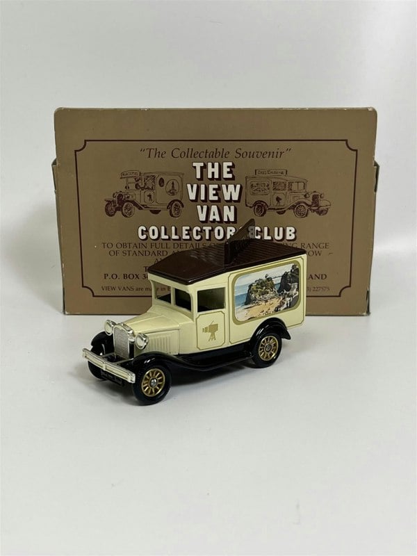 MCSlots View Vans Souvenir Series Newquay The Collectible Souvenir Van Lledo VV01D S2