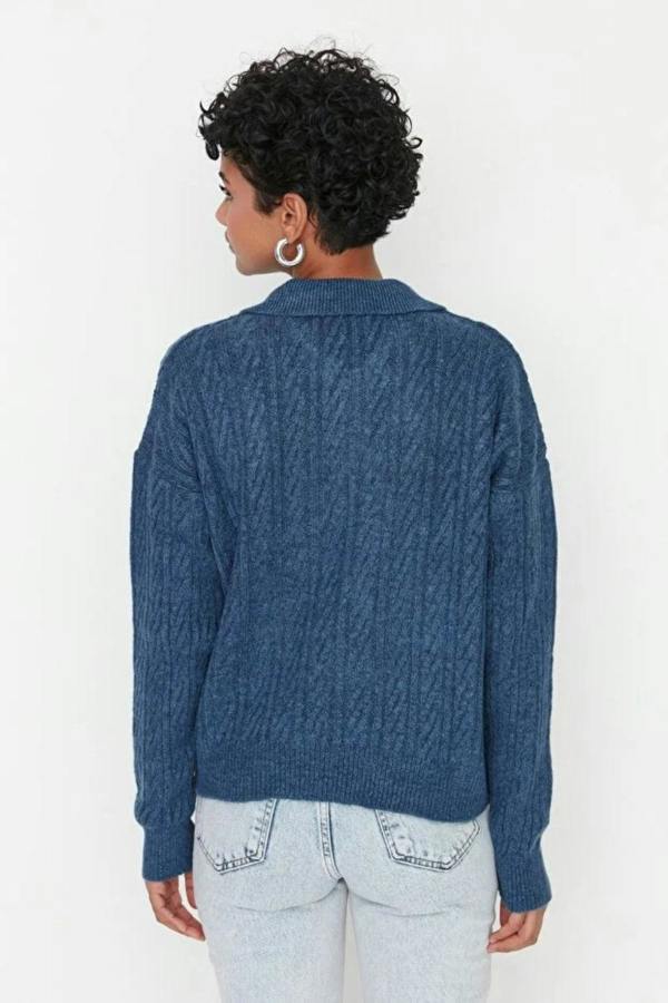 Hoxton Gal Oversized Soft-Textured Knit Sweater