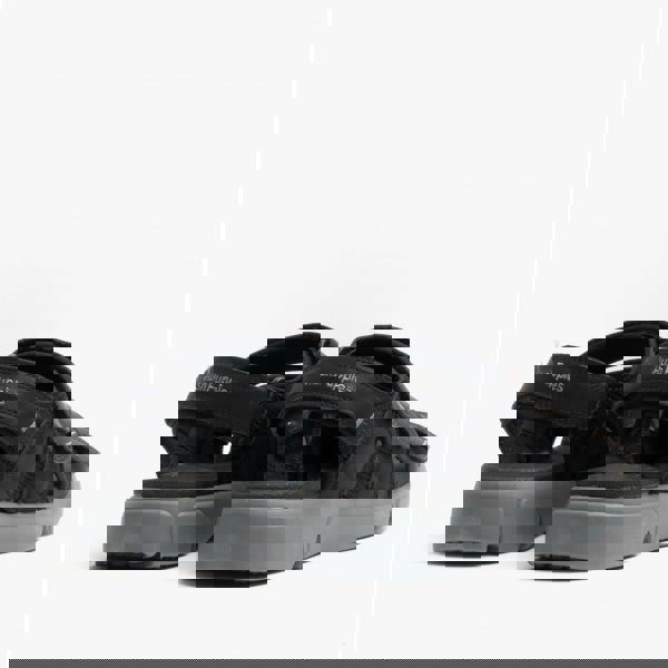 1621929373-60750900.jpg