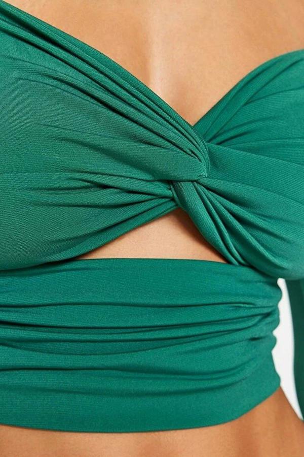 WOVCOR Cut Out Detailed Knit Blouse