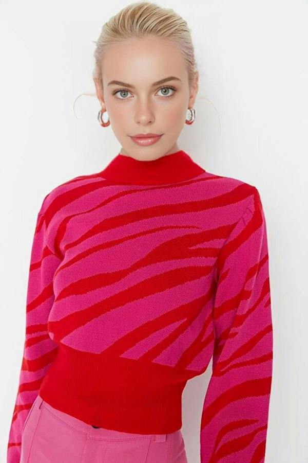 WOVCOR Zebra Print Crop Knit Sweater