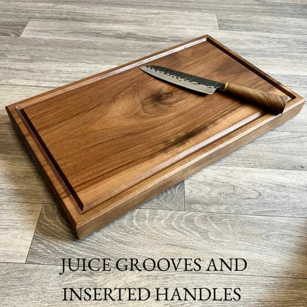 Giraffes & Craftz Large Walnut Carving Board