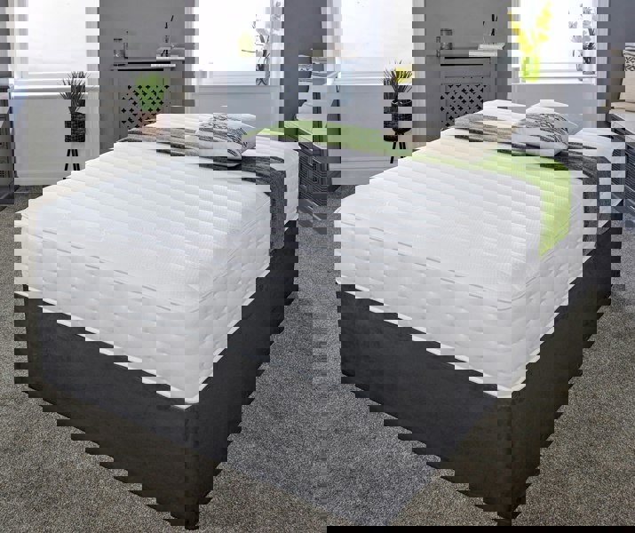 eXtreme Comfort 1000 Pocket Sprung Memory Foam Mattress - Micro Quilted Design