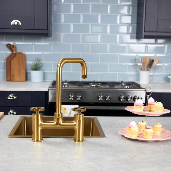 Flode kraft | Industrial Bridge Style 3 in 1 Instant Boiling Tap | Brushed Gold Finish