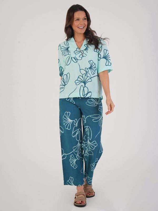VIZ-A-VIZ Floral Print Trousers