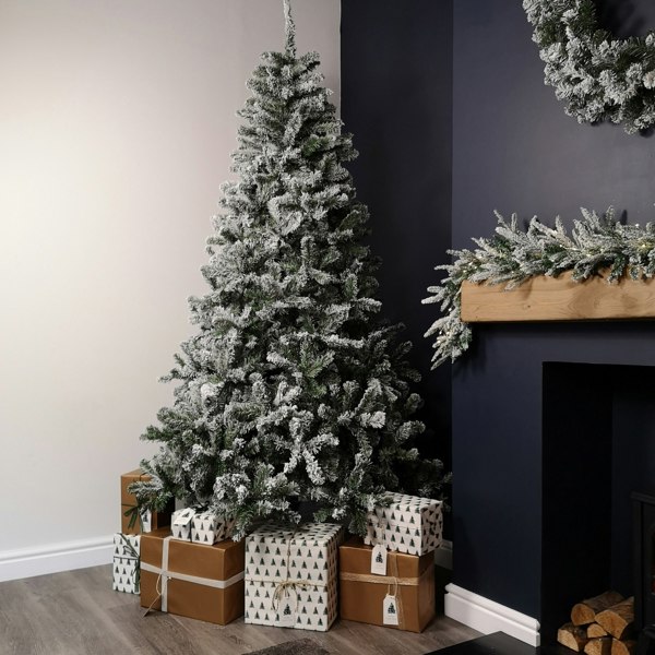 Samuel Alexander 7ft (2.1m) Snow Flocked Woodcote Spruce Artificial Christmas Tree