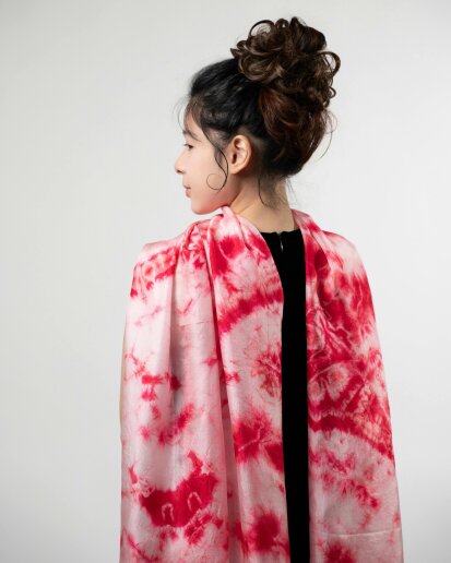 Crimson Shibori Silk Scarf – Hand-Dyed Mulberry Silk, Evening & Party Wrap