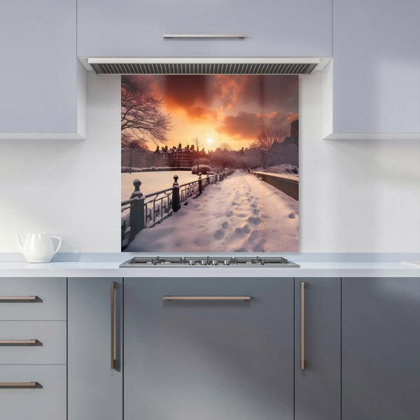 Warren Reed - Designer A Snowy Walk In London Kitchen Splashback