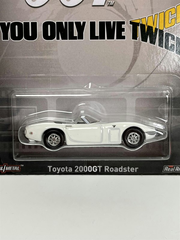 Hot Wheels James Bond 007 You Only Live Twice Toyota 2000GT Roadster Hot Wheels HKC27