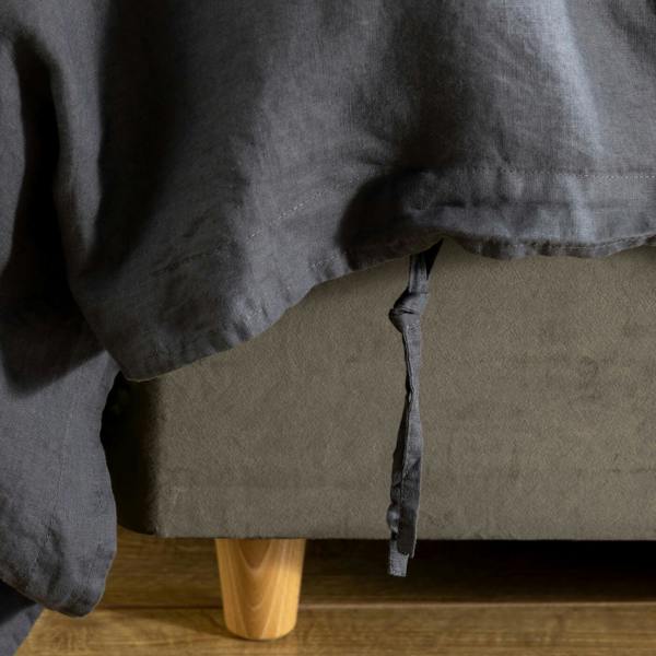 Midnight Grey French Linen 40cm Deep Fitted Sheets close-up detail 3 | Soak and Sleep