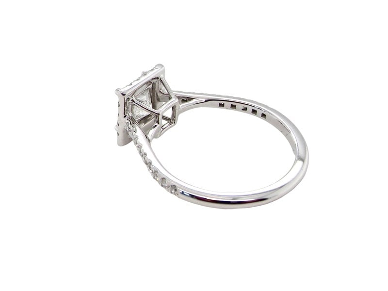 A fabulous Diamond Cluster Ring rear view