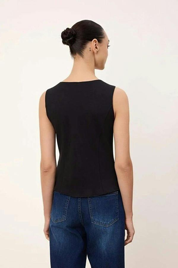 WOVCOR Fitted Zip-Up Sleeveless Knitted Blouse