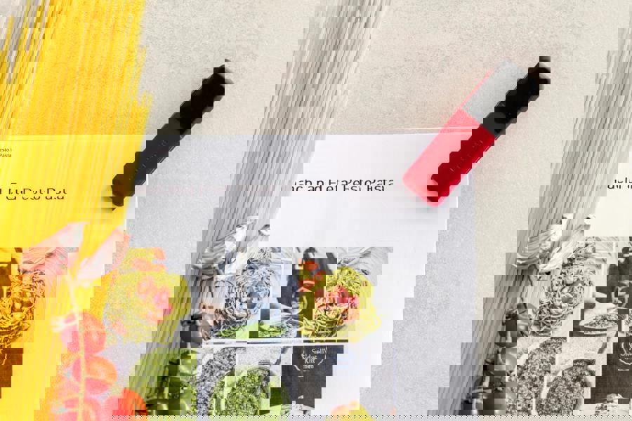 KitchenAid 4pc Small Kitchen Clips Set – Empire Red