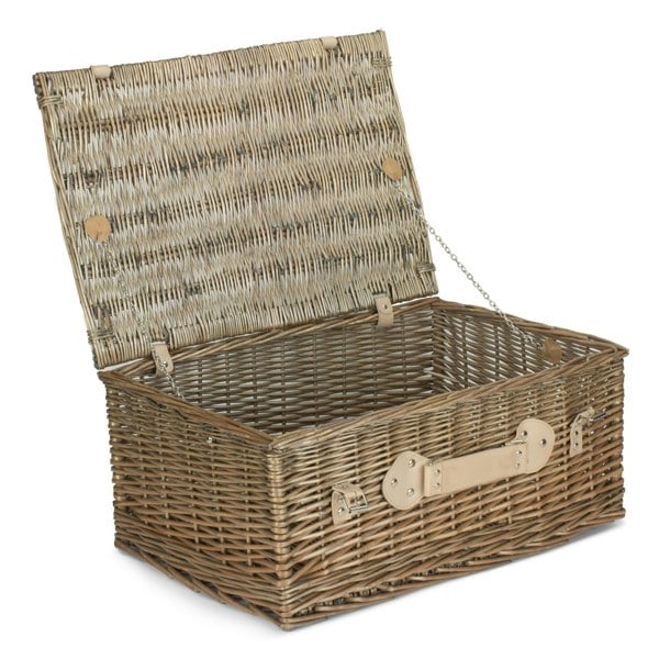 Wicker Picnic Baket with Lining