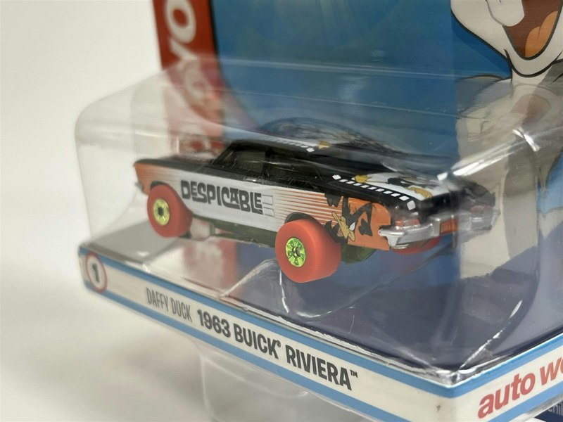 Auto World Slot Cars Daffy Duck 1963 Buick Riviera Thunderjet Ultra G HO Scale Slot Car SC363-1