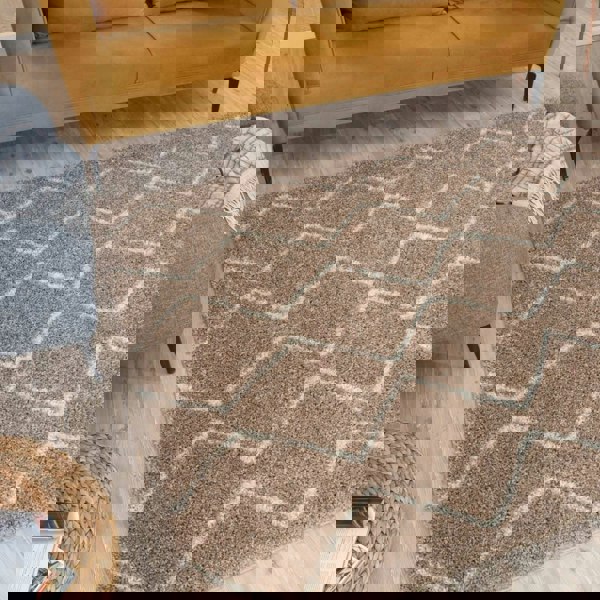 Shaggy rug Beige colour High Quality Elegant Moroccan Pattern