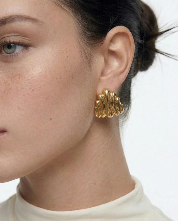 Elk & Bloom Chunky 14K Gold Molten Wave Studs