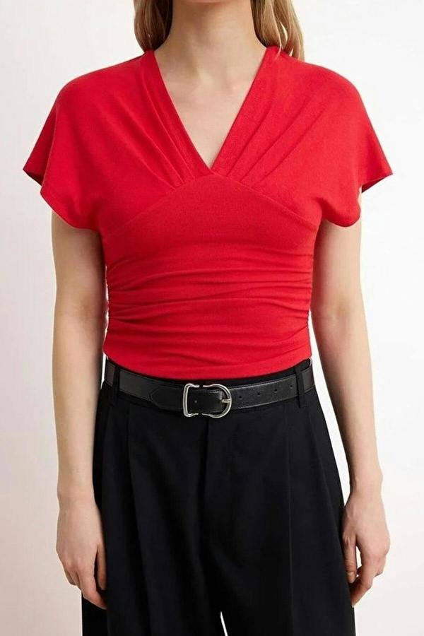 WOVCOR Fitted Gathered Detail Knitted Blouse