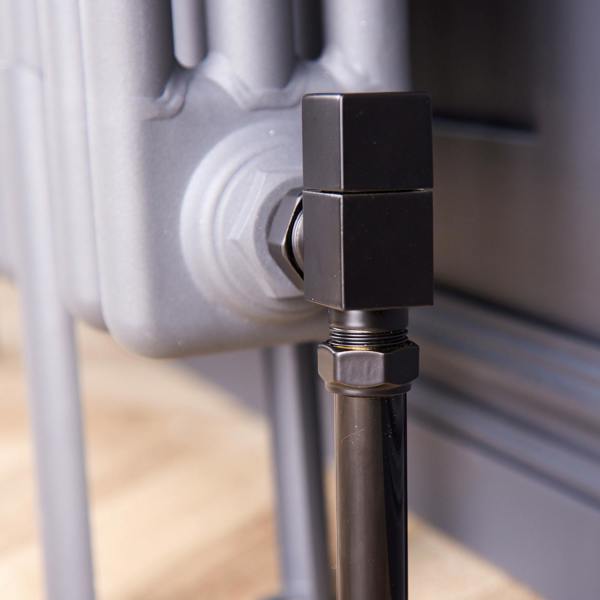 Flode Angled Square Manual Radiator Valve Pack | 15mm x 1/2″ | Satin Black