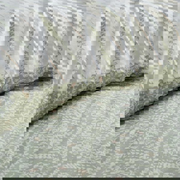 Bianca Scallop Floral 200 Thread Count Cotton Percale Reversible Duvet Cover Set