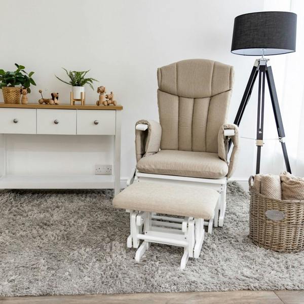 Chatsworth white wood and cappuccino cushions 