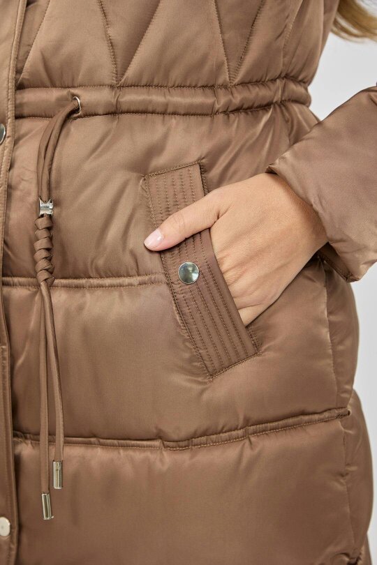 Mudflower Diamond Quilted Jacket with Detachable Fur Hood