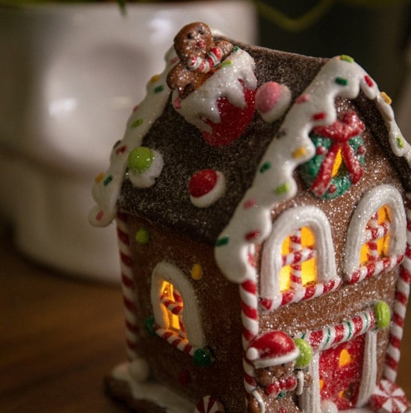 Samuel Alexander 14cm Battery Operated Light up Gingerbread Candy Cottage with Warm White LEDs
