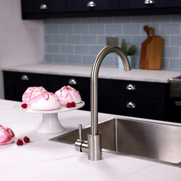 Flode Lillehammer | Single Lever Kitchen Sink Mixer Tap with Swivel Spout | Brushed Steel Finish