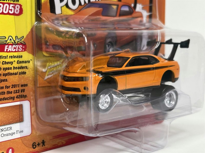 Johnny Lightning 2011 Chevy Camaro Zinger Blazing Orange Fire 1:64 Scale JLSF024A