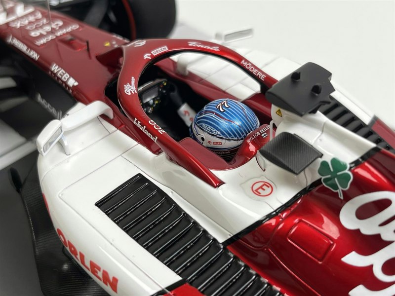 Minichamps Valtteri Bottas 2022 Alfa Romeo F1 Team Orlen Bahrain GP 1:18 Minichamps 117220177