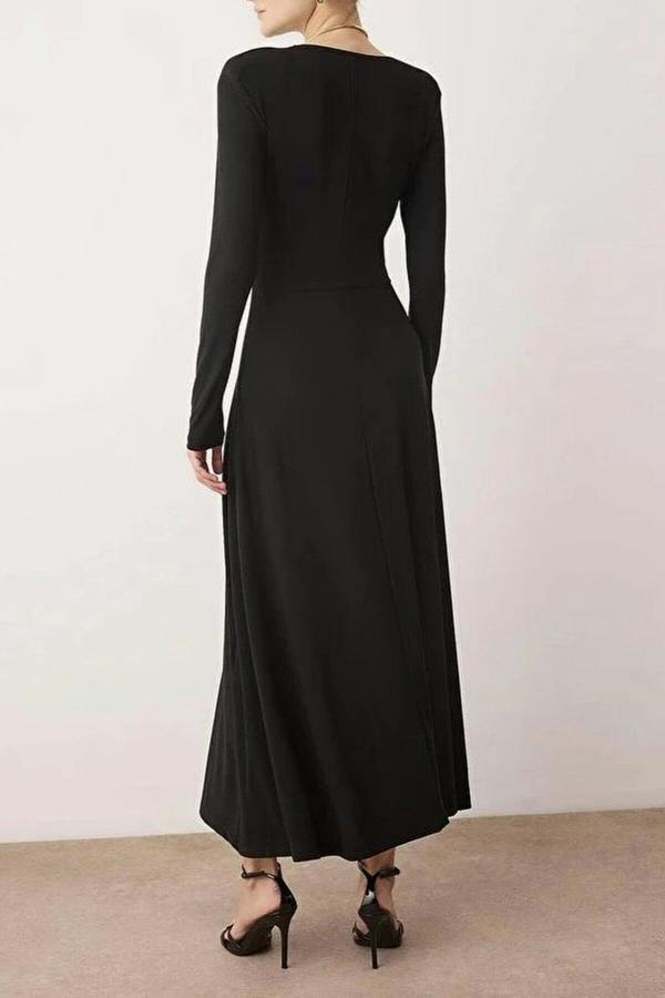 WOVCOR Padded V-Neck Knit Dress with Accessory Details