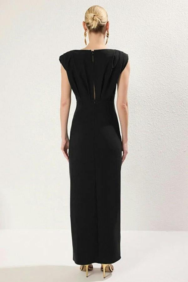 WOVCOR Woven Long Elegant Evening Dress with Accessory Details