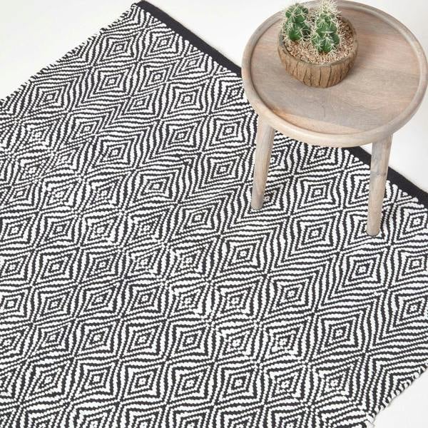 HOMESCAPES Trance Black and White Diamond Pattern Recycled Fibre Rug