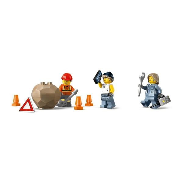 LEGO LEGO LEGO City Heavy-Duty Recovery Tow Truck with Crane (60467)