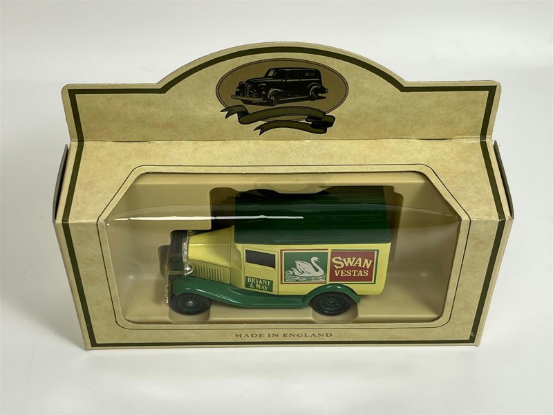 MCSlots Model A Van 1934 Swan Vestas Days Gone Lledo SVDG01D B2